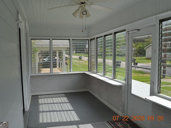 4th image of 1505 14th Ct