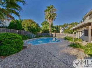 157 Kitty Hawk Rd, Universal City, TX 78148