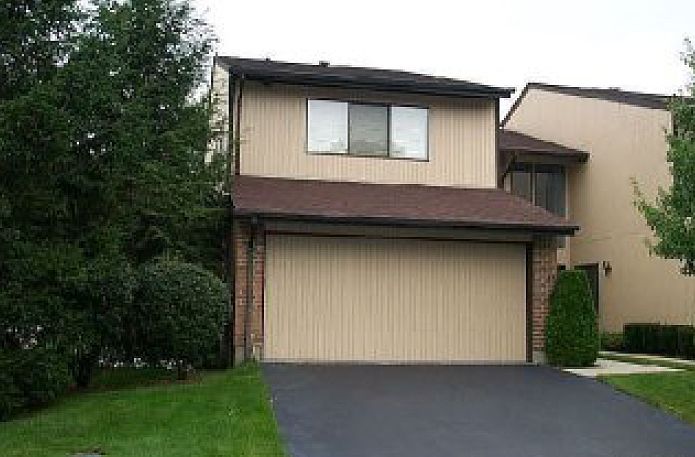 1st image of 45 Wimbledon Dr