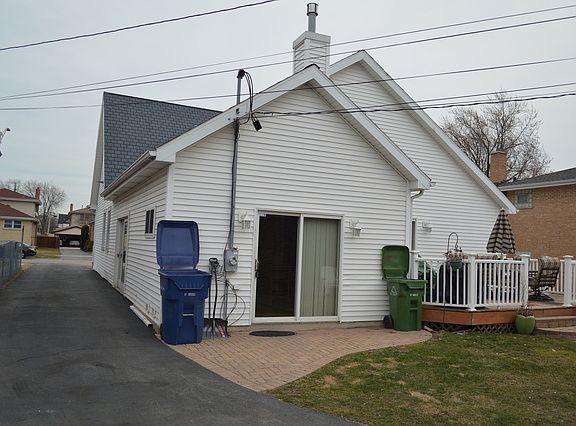 4th image of 9304 S Major Ave