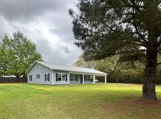 5429 Lois Twins Rd, Moss Point, MS 39562