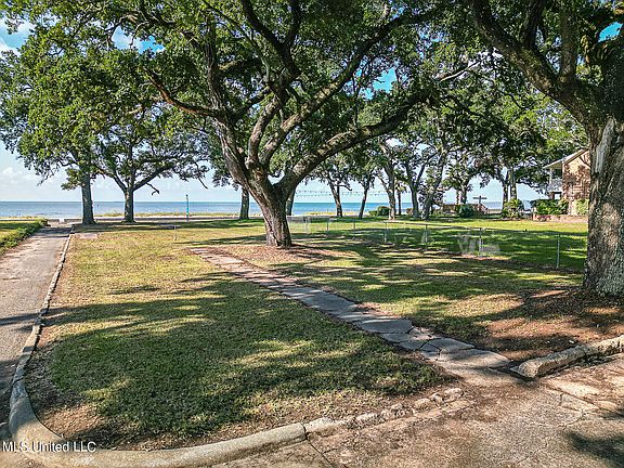 3rd image of 500 E Beach Blvd #4
