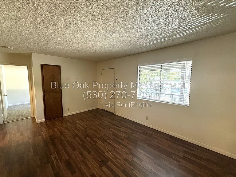 985 Salem St #6 — Photo 4
