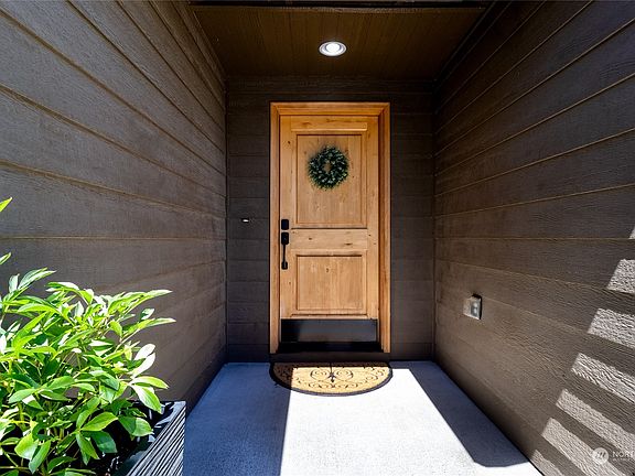 2nd image of 226 Chapra Street