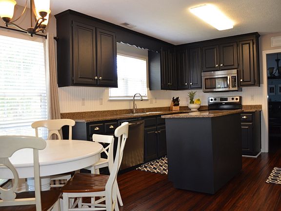 4th image of 107 Tallyho Dr