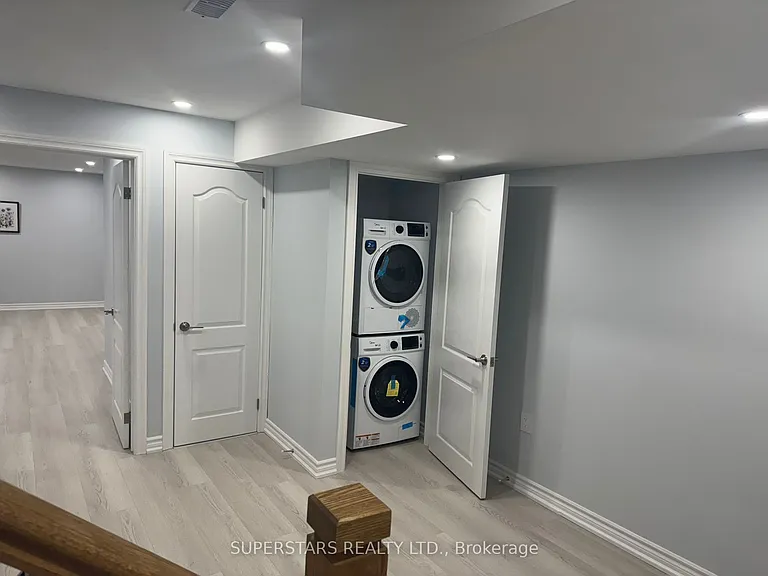 30 Hermitage Blvd #LOWER — Photo 12