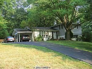 3rd image of 4213 Adrienne Dr