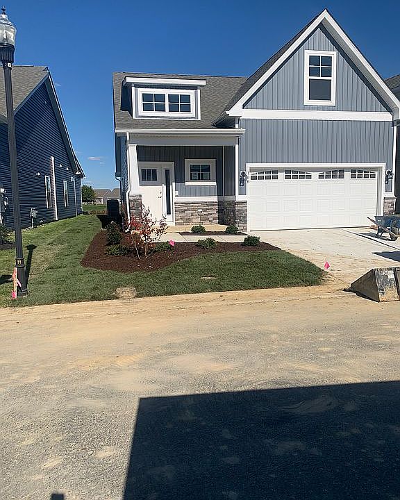 1st image of 108 Waterside Dr