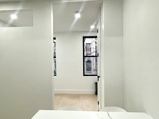 Rented by Palladium Property Group | media 5