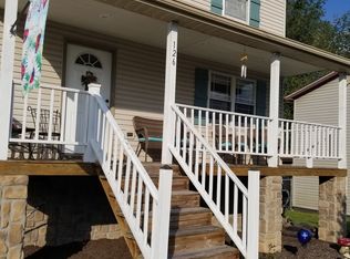 126 Allen Ct, Tornado, WV 25202