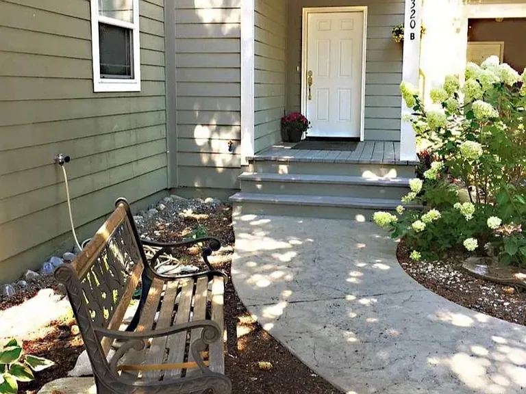 1320 Larch St #B — Photo 31