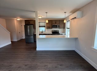 1 Rock Ridge Ave #1, Gordonville, PA 17529