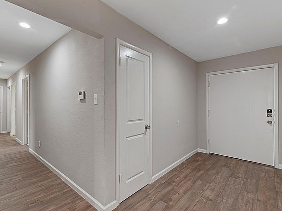 3rd image of 7305 Madeira Dr