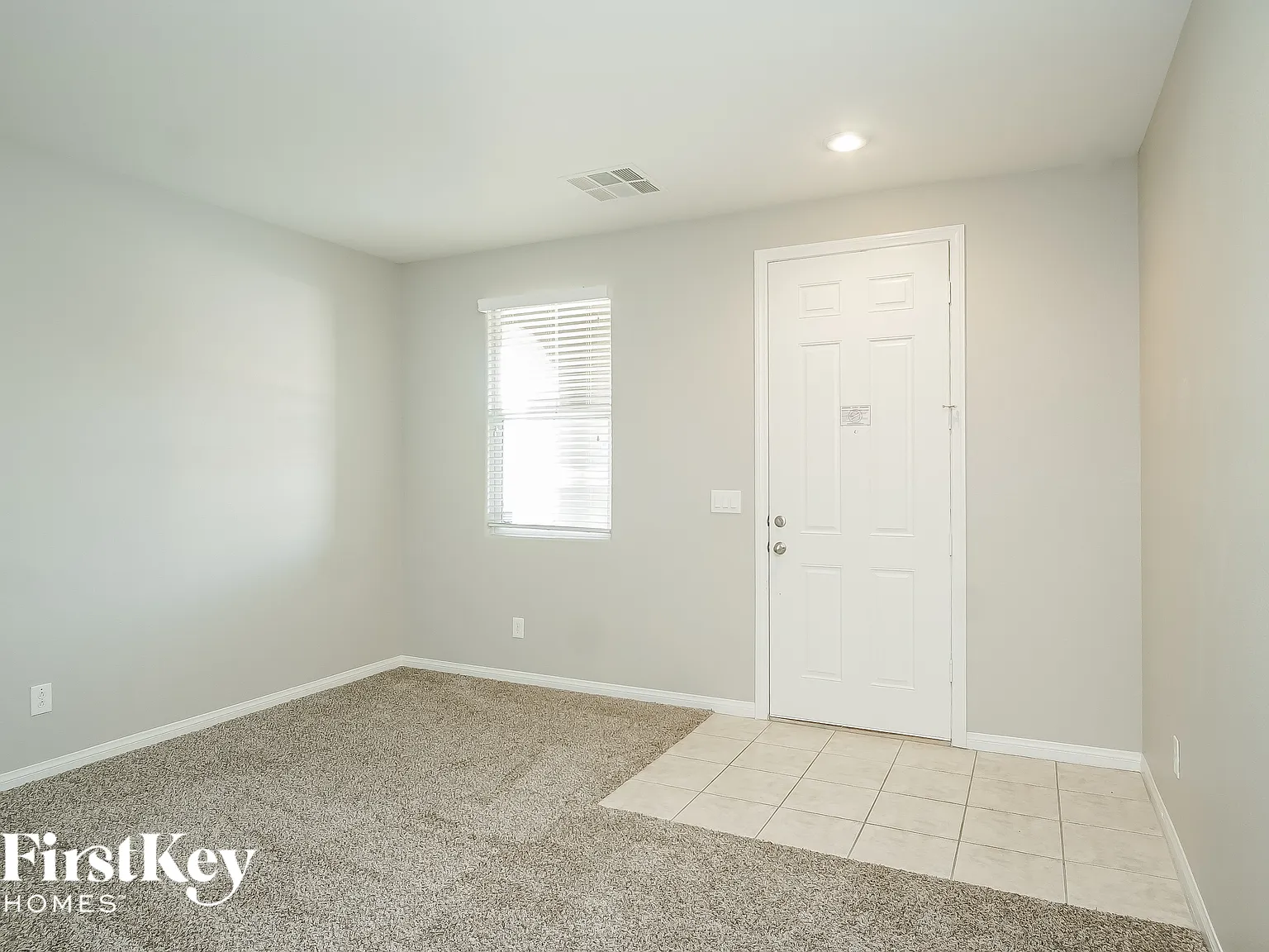 4 bed, 2.5 bath, 3038 sqft, $2,710 — Photo 2