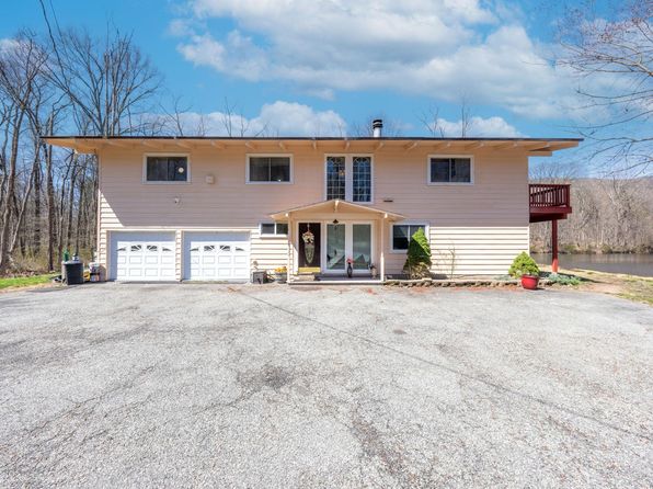 810 Haverstraw Road, Suffern, NY 10901