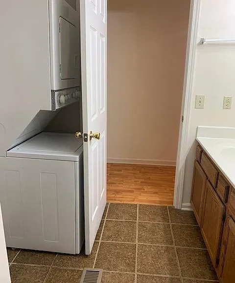 152 Woodland Ave — Photo 16