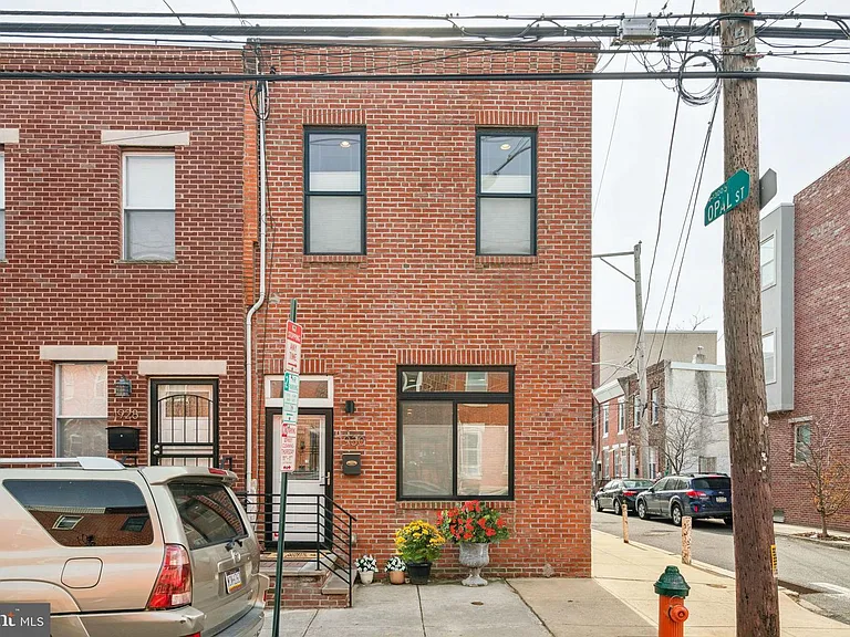 1930 Wharton St — Photo 17