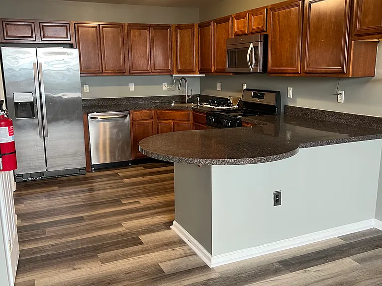 13 Topeka Ct — Photo 30