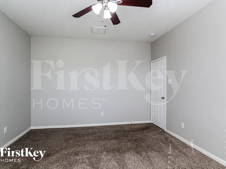 12911 Pine Meadows St — Photo 8