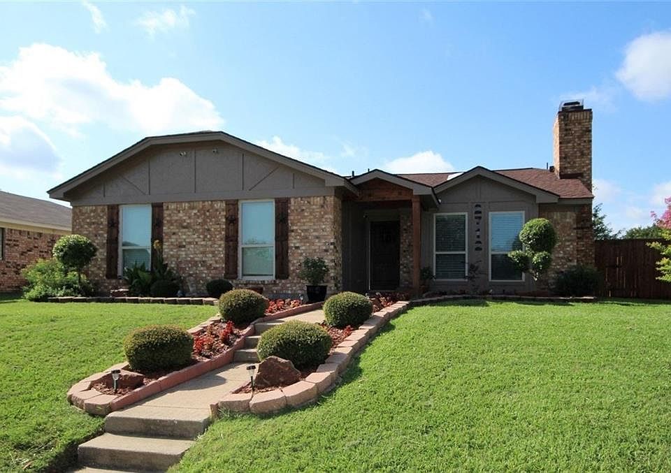 1st image of 2712 E Wentwood Dr