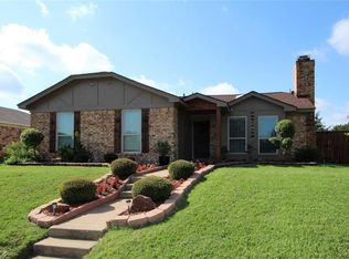 2712 E Wentwood Dr, Carrollton, TX 75007