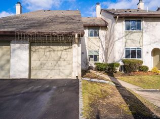 93 Thoreau Dr, Plainsboro, NJ