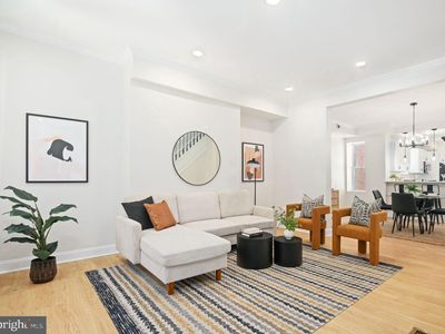 33 W Sharpnack St, Philadelphia, PA, 19119