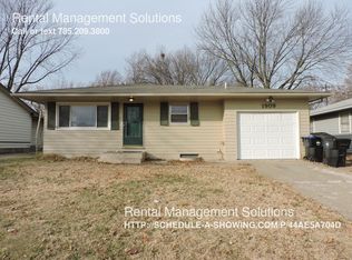 1909 SW Crest Dr, Topeka, KS 66604