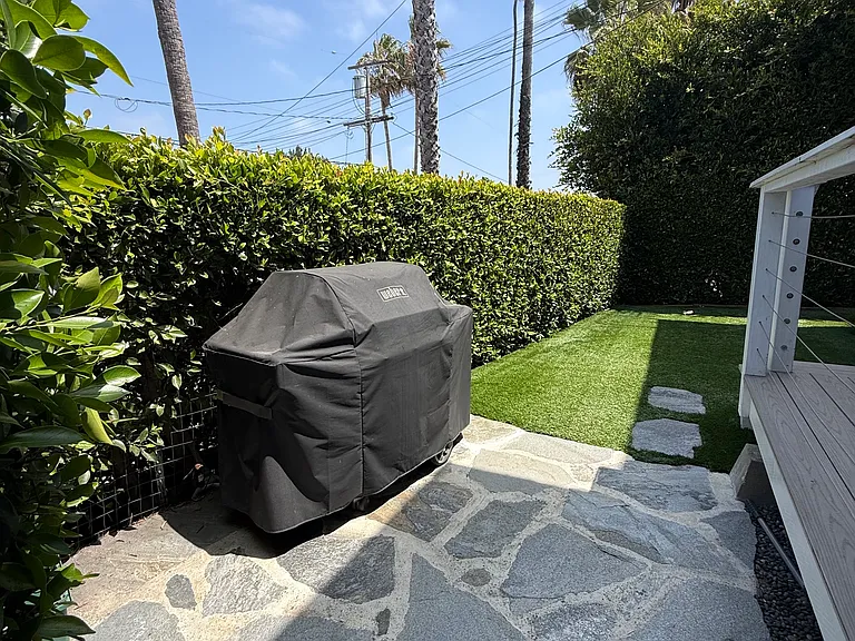 Flagstone area for gas bbq