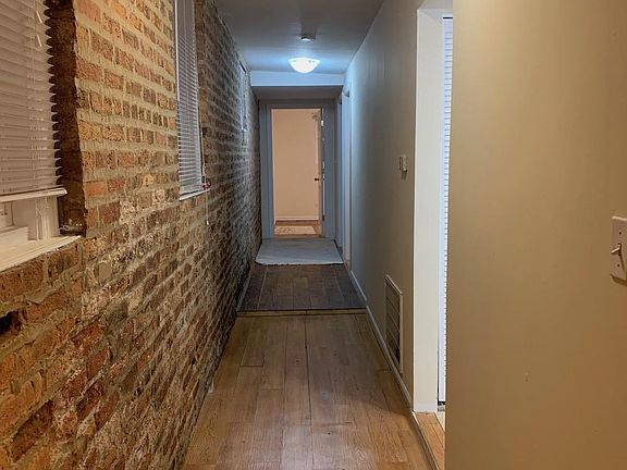 3rd image of 2513 N Southport Ave #G