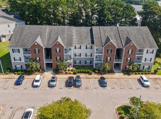 635 Marshtree Ln UNIT 302, Fayetteville, NC 28314