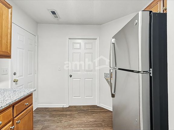 3rd image of 145 Cameron Way Cir
