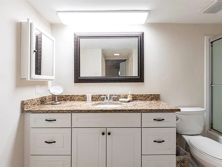 1125 W Peppertree Dr #707 — Photo 14