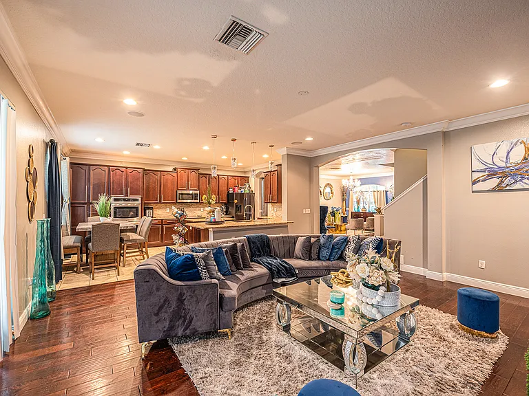 706 York Dale Dr — Photo 10
