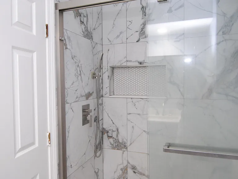 25 Cadogan Way — Photo 17