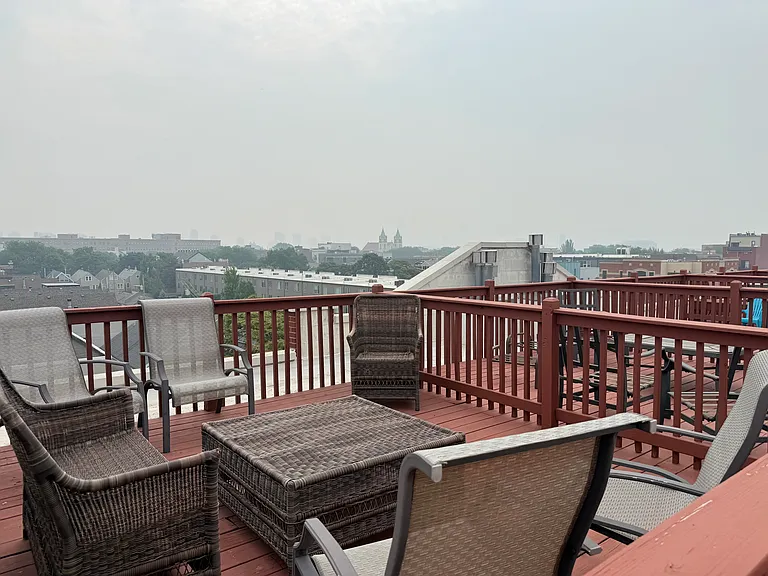 1601 W Altgeld St #3B — Photo 18