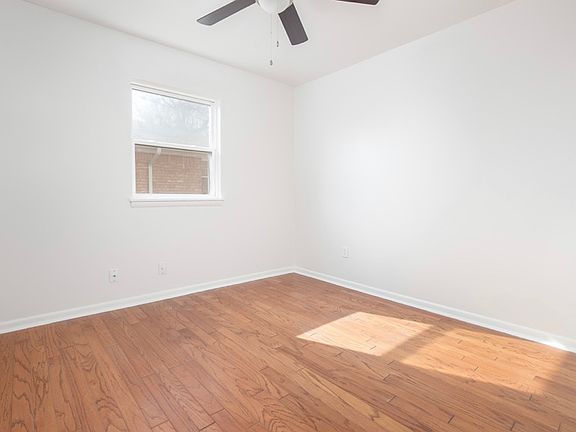 4th image of 2321 Elwood Dr