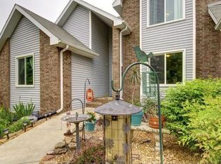 5560 S Newton Ave, Springfield, MO 65810