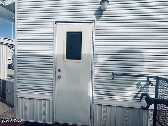 5th image of 611 IRONSTONE Drive