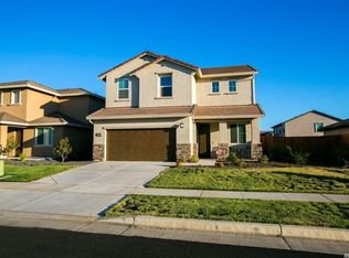 9564 Ballinger Dr, Sacramento, CA