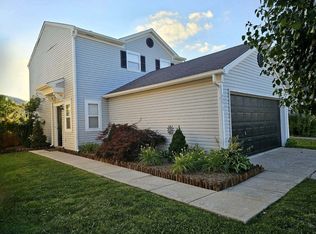 1272 Odell Ln, Greenwood, IN