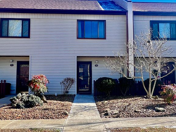 2nd image of 26 Wilshire Heights Dr