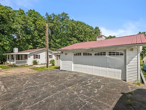 4th image of 2137 E 1500 North Rd