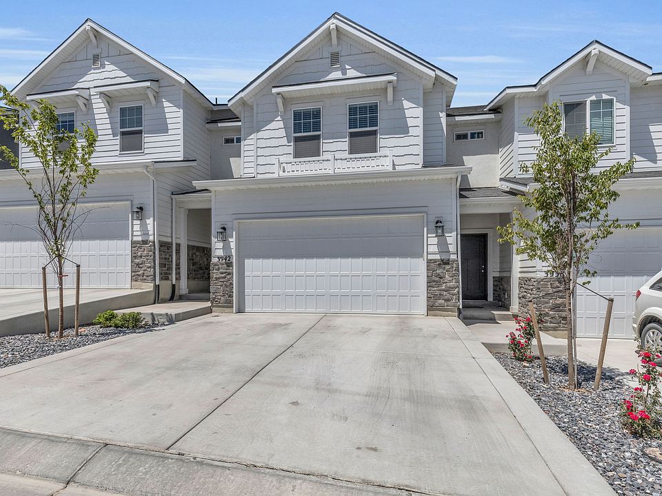 1st image of 3942 W Harmony Dr