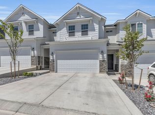 3942 W Harmony Dr, Lehi, UT 84043
