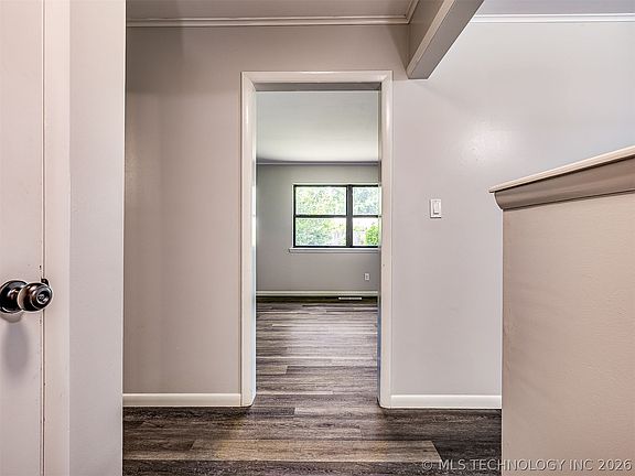 3rd image of 2314 S Hickory Ave