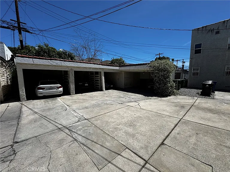 336 N Stanley Ave #338 — Photo 14