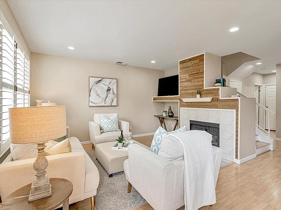 4th image of 3762 Jasmine Cir