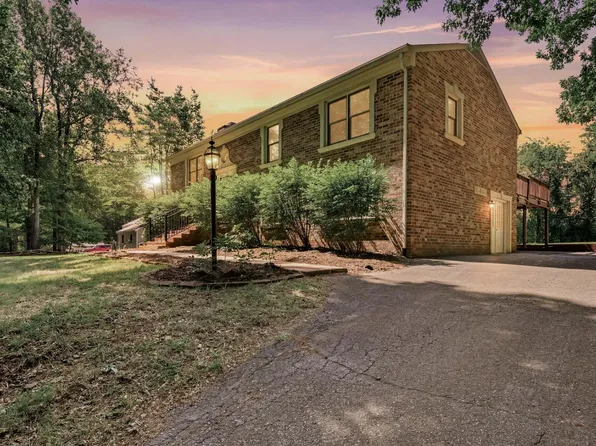 215 Cameron Rd, Forest, VA 24551