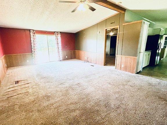 4th image of 2141 Meadowlark Ln